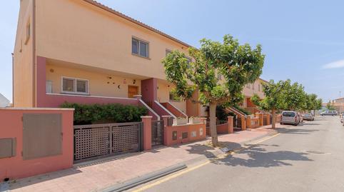 Foto 2 de Casa adosada en venda a Calle Gorg, Castelló d'Empúries, Girona