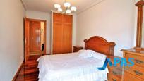 Bedroom of Flat for sale in Camargo  with Heating, Parquet flooring and Furnished