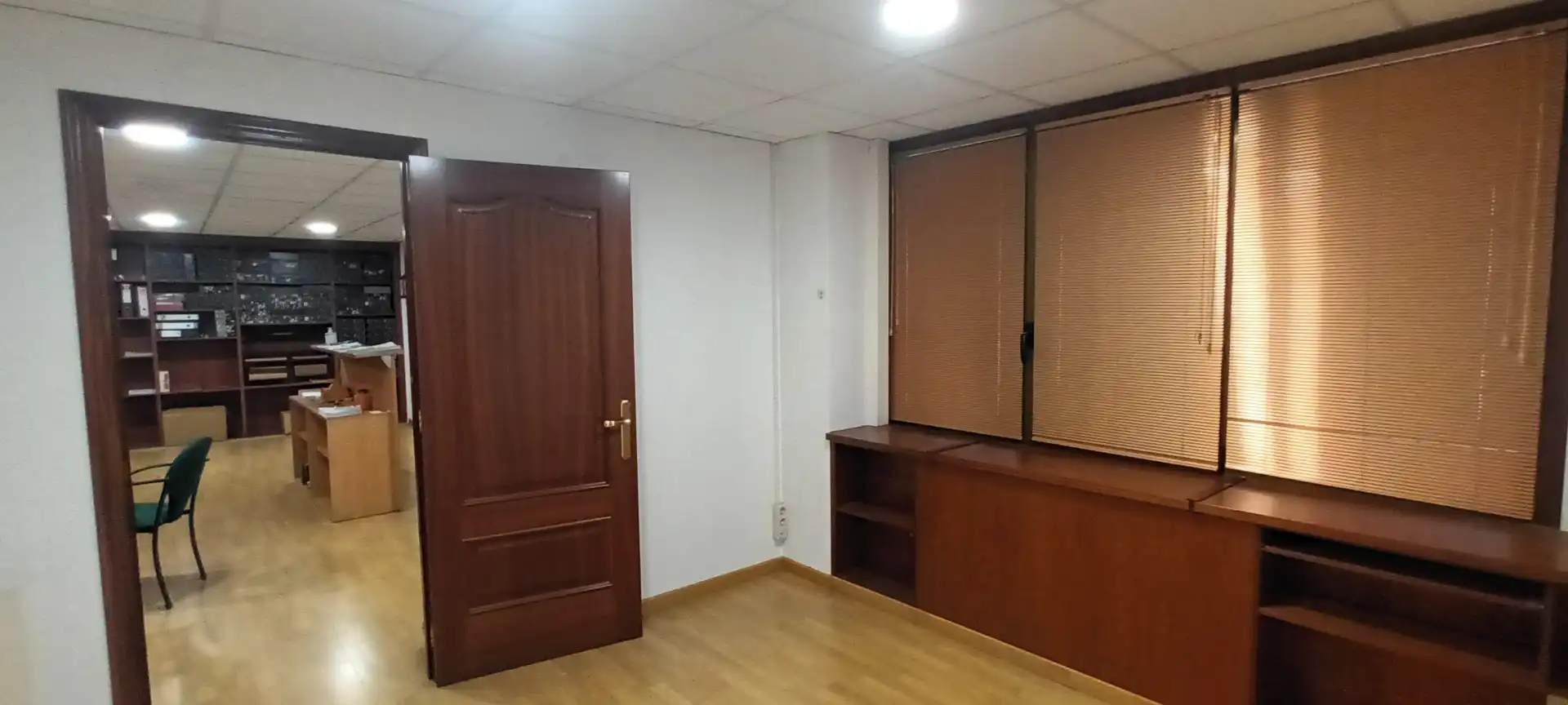 Office for sale in Vigo   with Storage room
