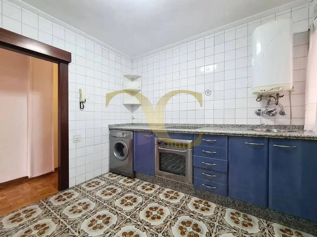 Cocina de Piso en venta en Oviedo  con Terraza