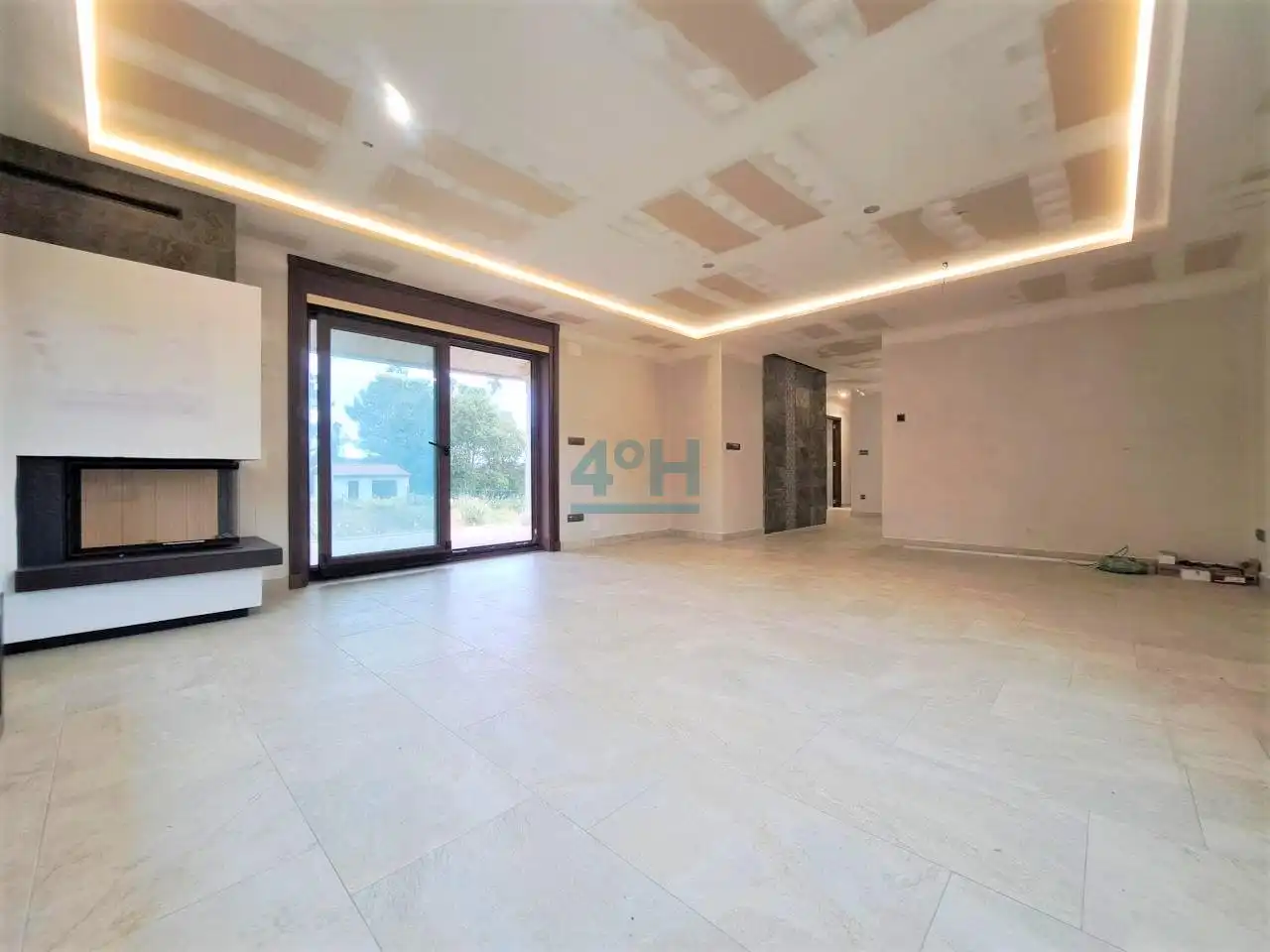 Sala de estar de Casa o chalet en venta en O Carballiño   con Calefacción, Jardín privado y Terraza