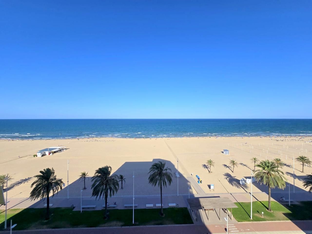 Dormitori de Apartament en venda en Gandia amb Aire condicionat, Terrassa i Moblat