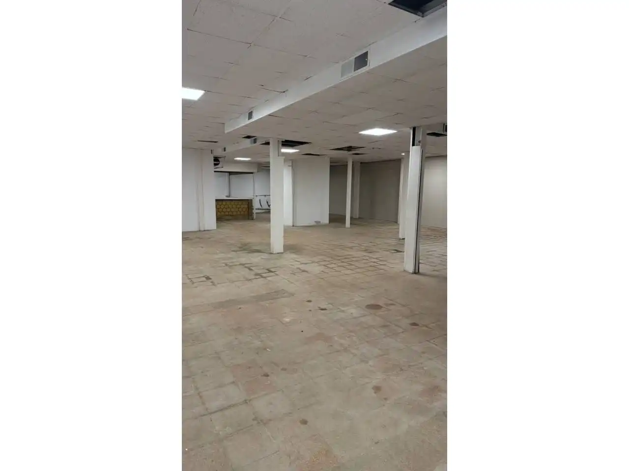 Business premises to rent in Avenida Joan Carles I, imagen 4