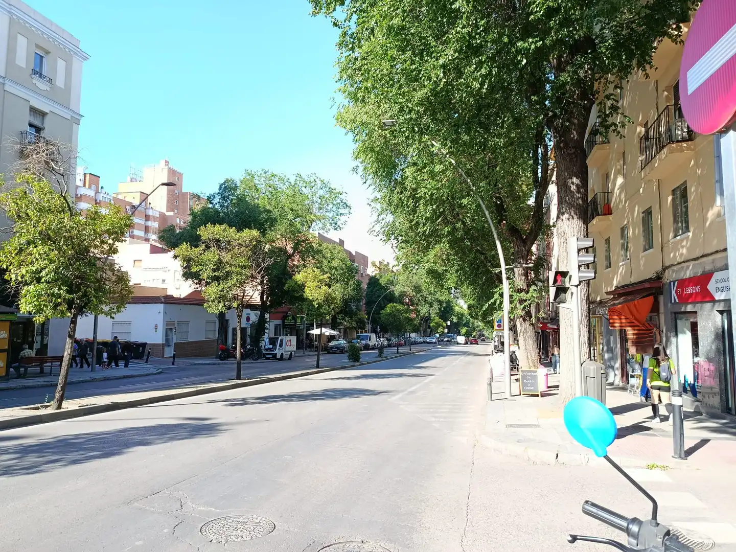 Vista exterior de Planta baja en venta en Madrid