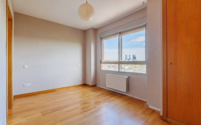 Piso en Venta en Monasterios de Suso y Yuso en Montecarmelo