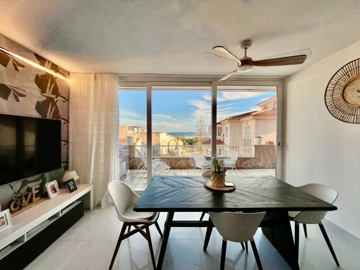 Comedor de Casa adosada en venta en Cuevas del Almanzora con Aire acondicionado, Terraza y Amueblado