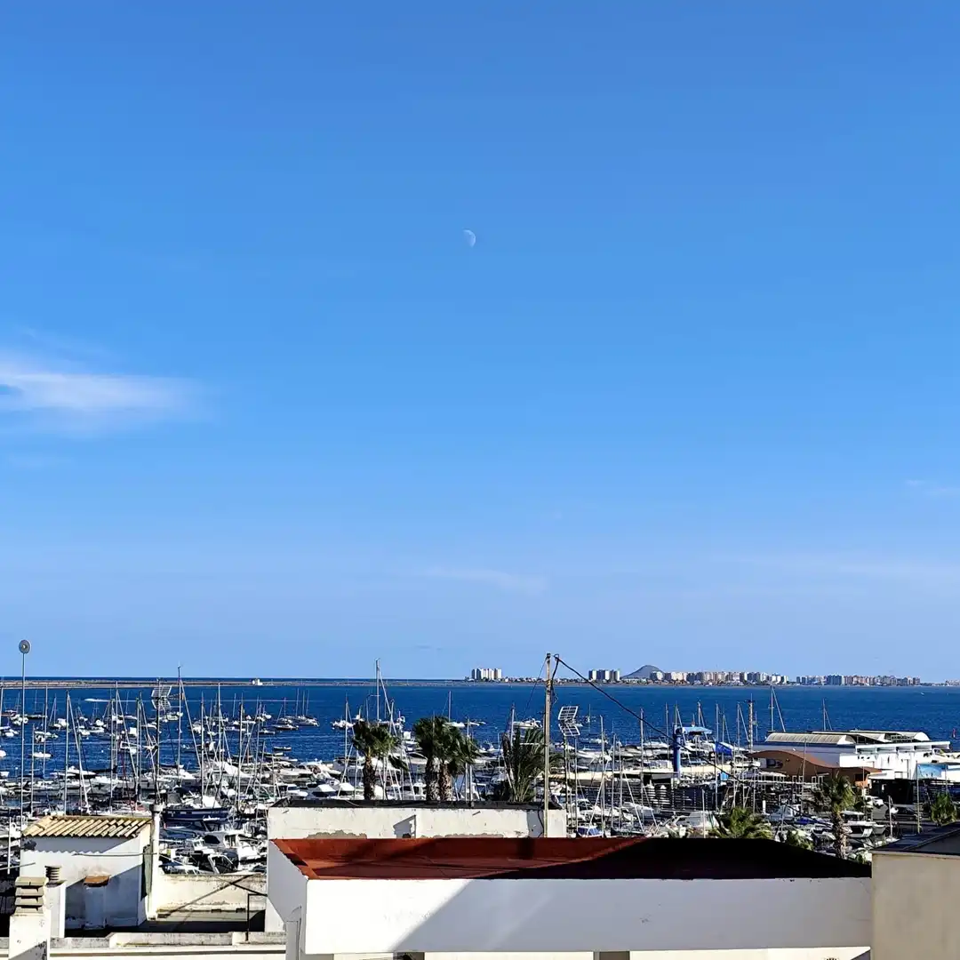 Vista exterior de Ático en venta en San Pedro del Pinatar con Calefacción, Terraza y Trastero