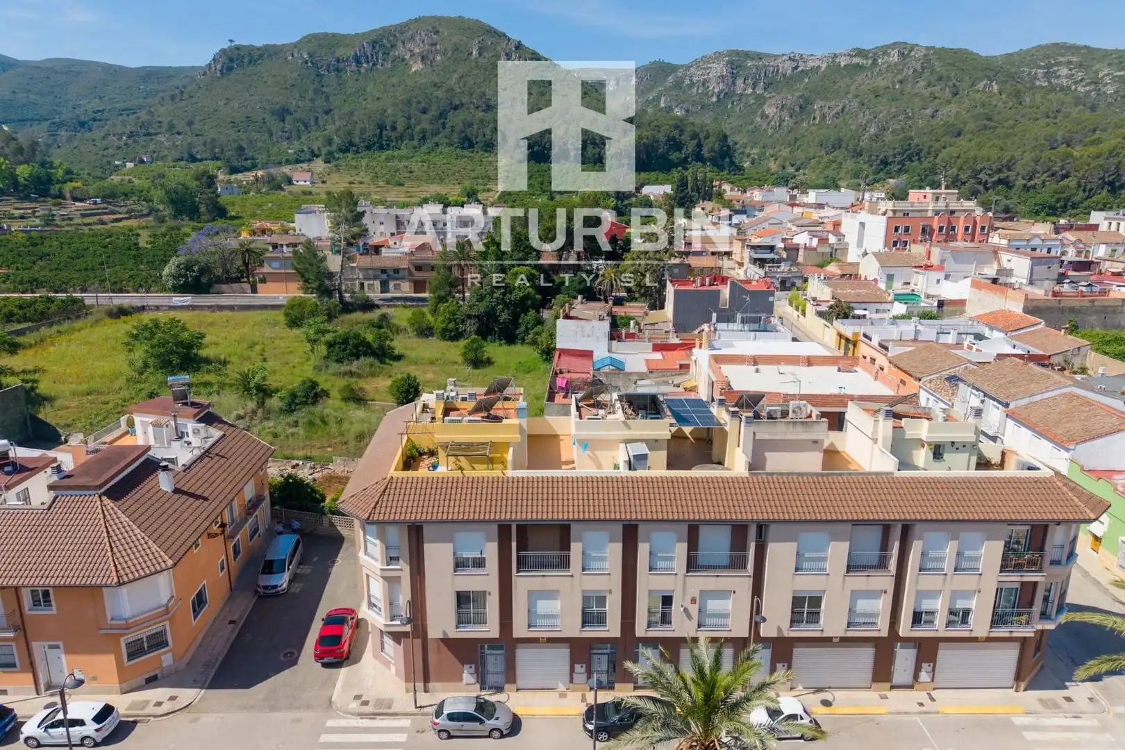 Vista exterior de Casa adosada en venta en Alzira con Aire acondicionado, Calefacción y Terraza