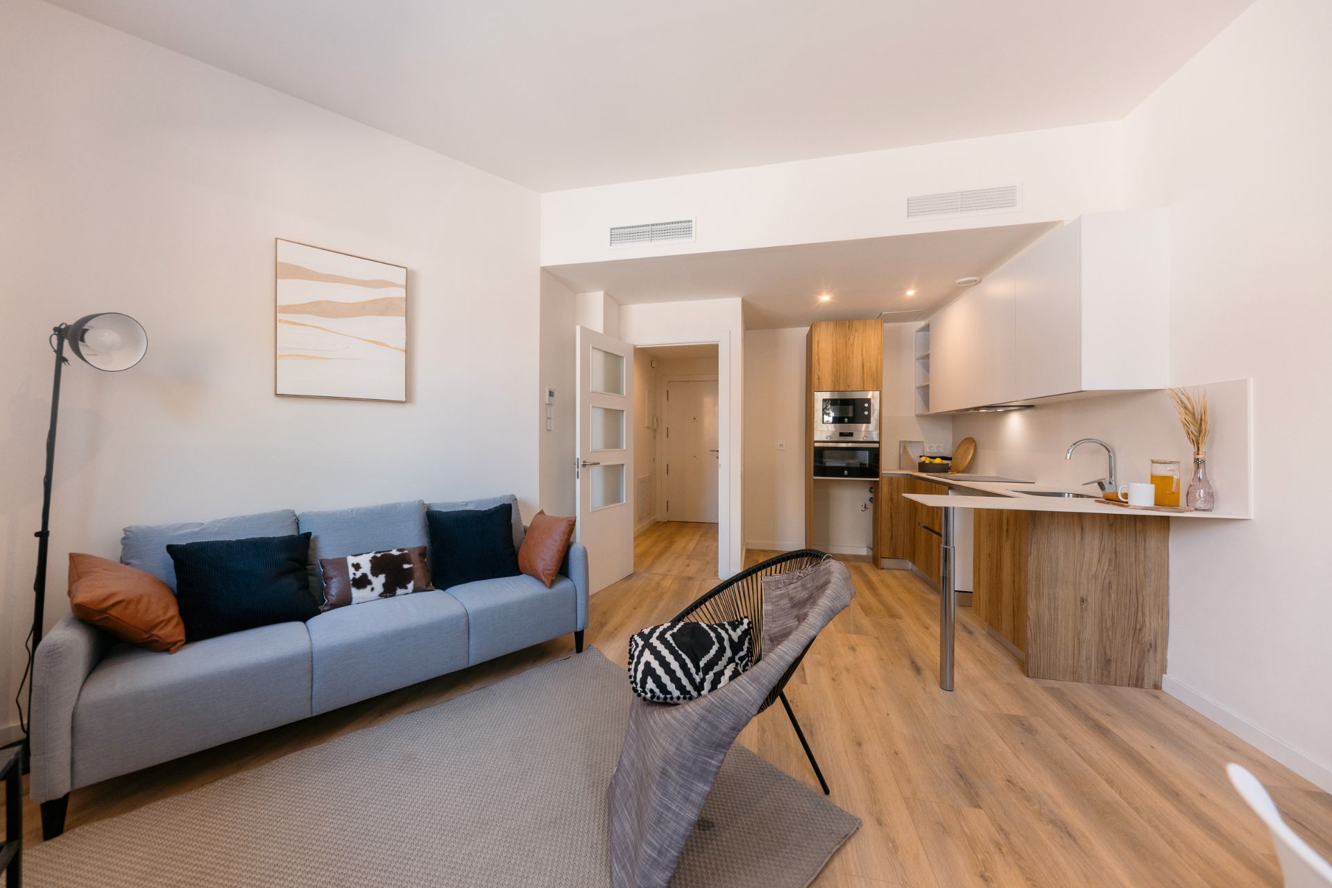 Living room of Flat for sale in Cornellà de Llobregat  with Air Conditioner, Heating and Parquet flooring