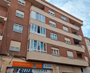 Vista exterior de Pis en venda en Zamora Capital  amb Terrassa i Balcó