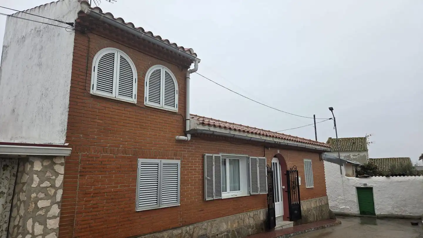 Exterior view of Houses for sale in El Hito   with Heating and Furnished