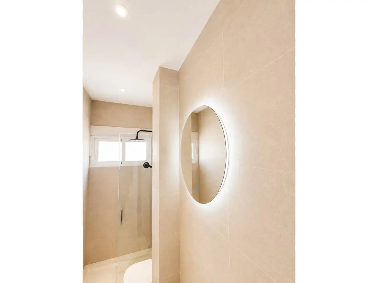 Bathroom of Flat for sale in  Logroño  with Heating and Parquet flooring