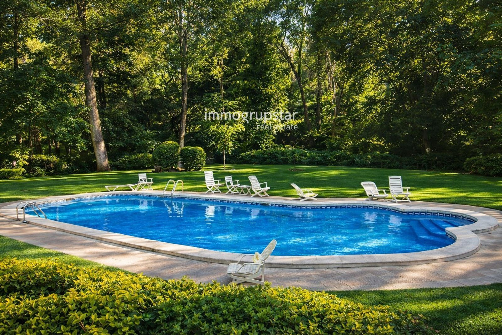 Piscina de Casa adosada en venda en Castell d'Aro, Platja d'Aro i s'Agaró amb Aire condicionat, Calefacció i Terrassa