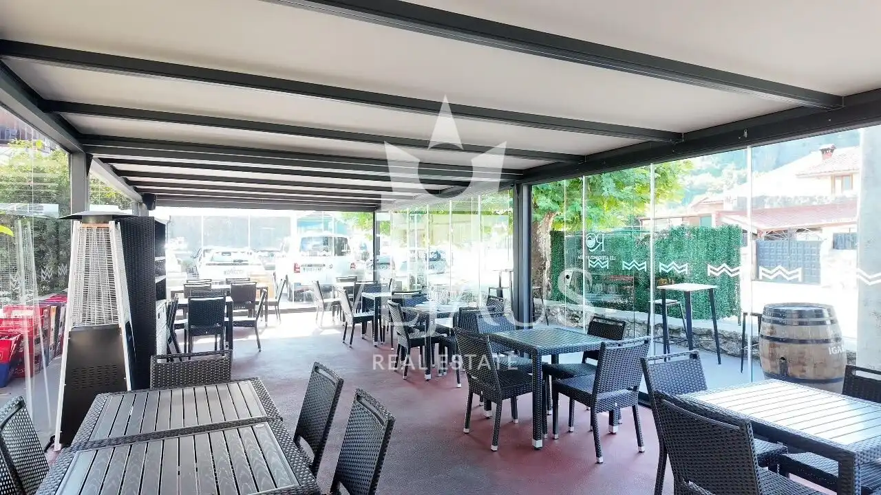 Terrace of Commercial properties for rent in Camargo