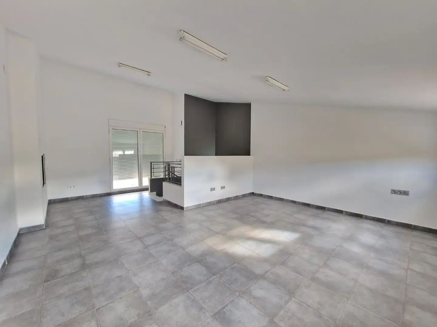Casa adosada en venda en Villanueva de Castellón amb Calefacció, Terrassa i Traster