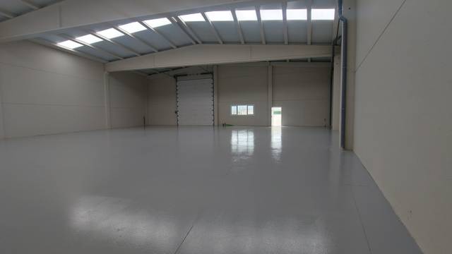 Nave industrial en Venta en Logroño - Avenida El Puntido en Polígono Cantabria