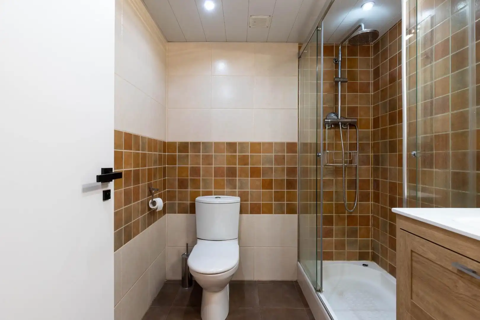 Baño de Piso en venta en Terrassa con Calefacción y Piscina comunitaria