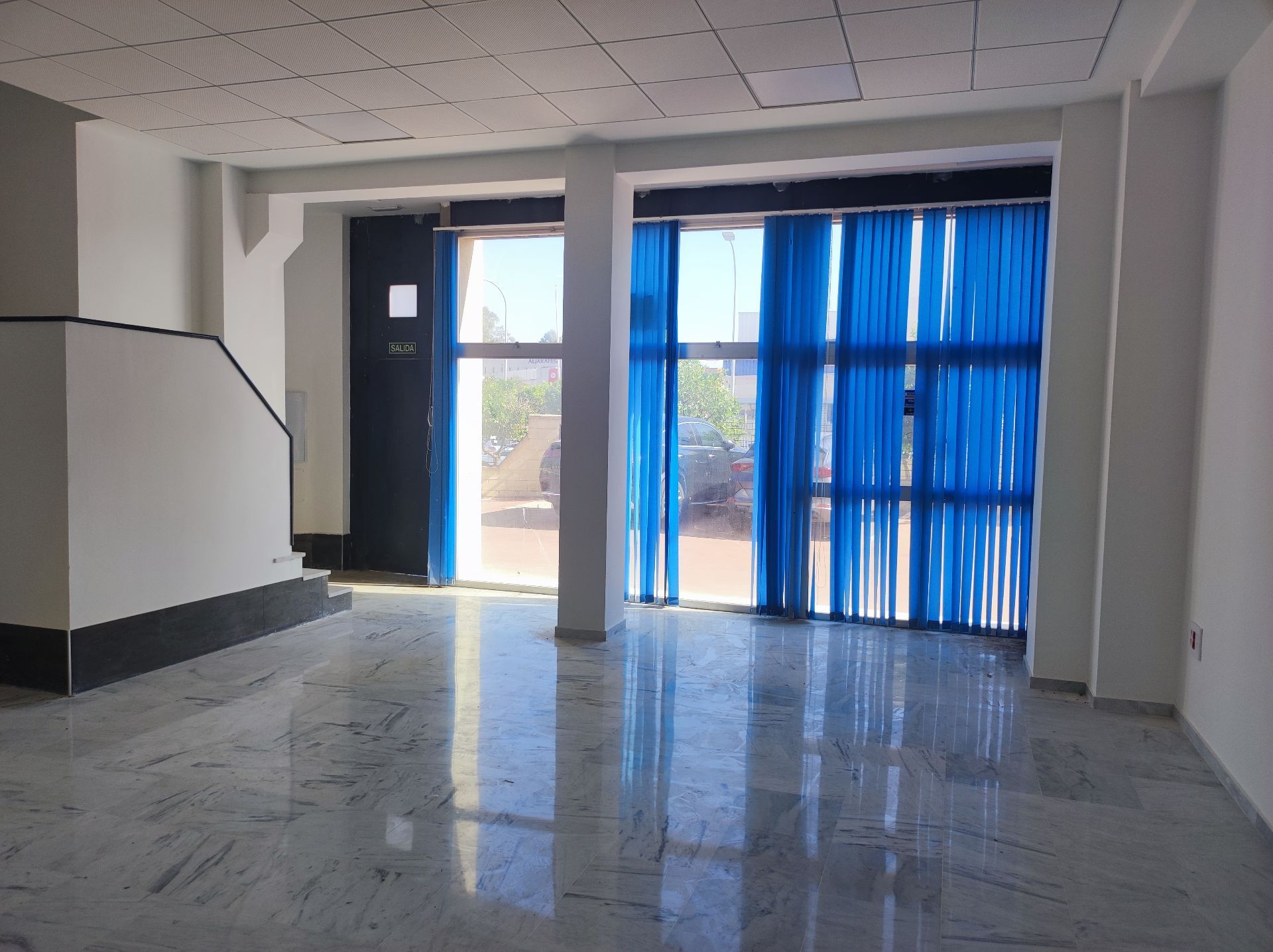 Industrial buildings to rent in Horizonte, Pisa