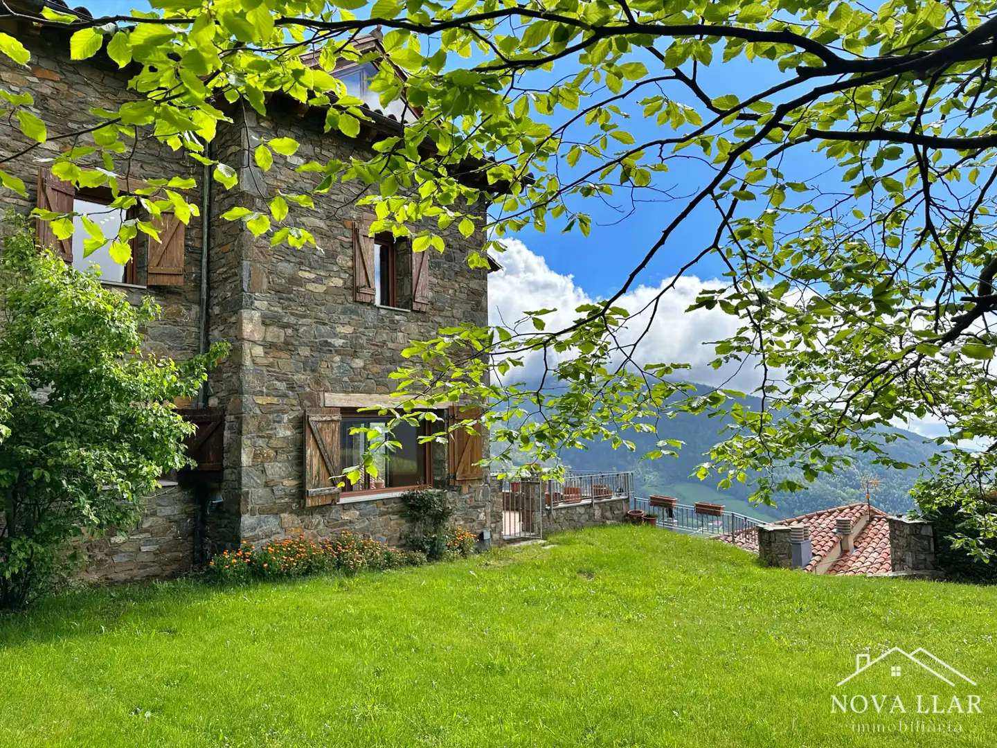 Garten von Einfamilien-Reihenhaus zum Verkauf in Vilallonga de Ter mit Heizung, Privatgarten und Terrasse