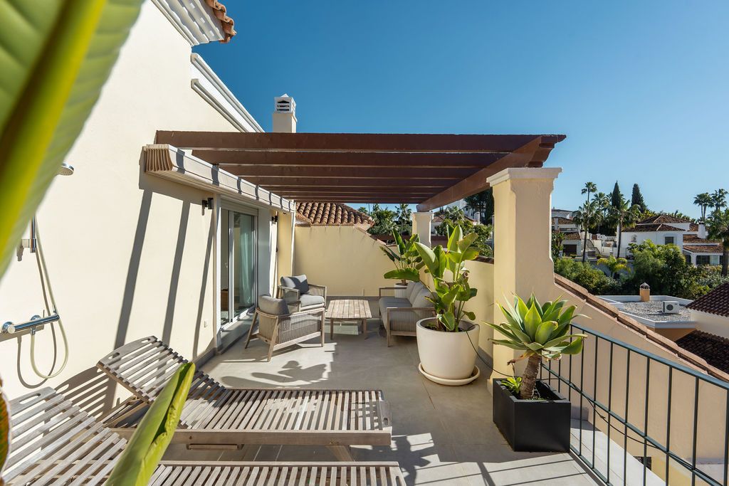 Terrassa de Casa adosada en venda en Marbella amb Aire condicionat, Terrassa i Traster