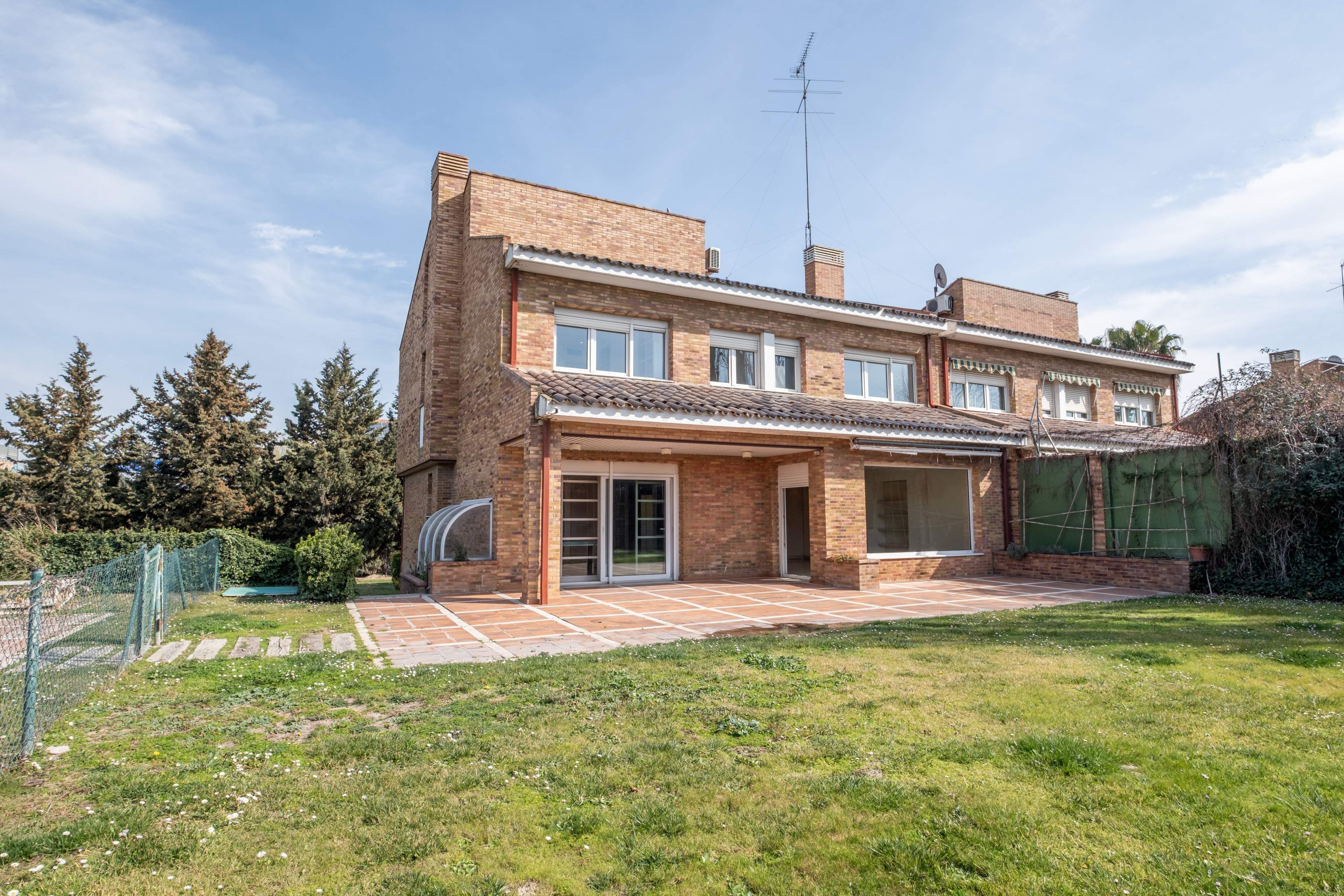 Jardí de Casa o xalet en venda en  Zaragoza Capital amb Aire condicionat, Jardí privat i Terrassa