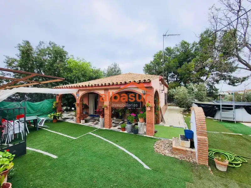 Jardín de Casa o chalet en venta en La Carlota con Aire acondicionado, Jardín privado y Piscina
