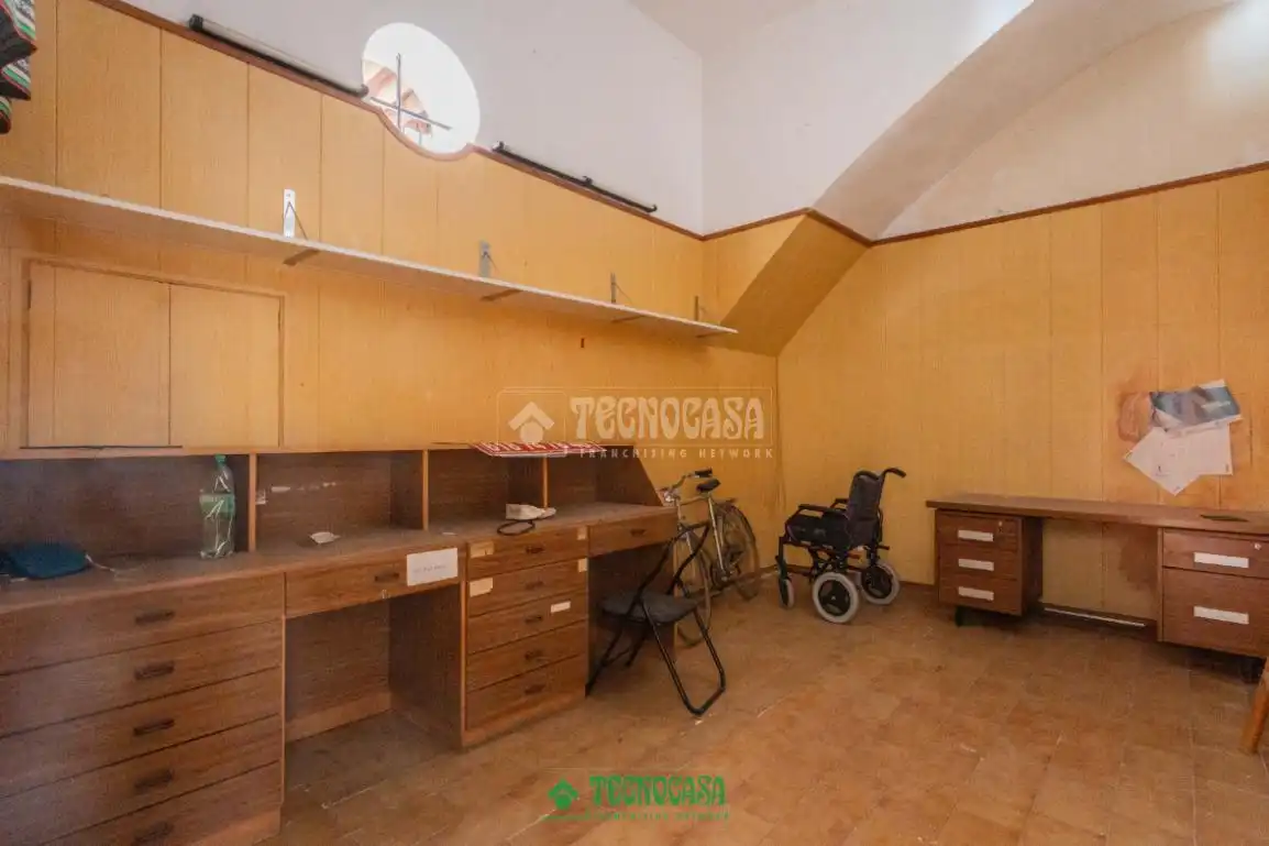 Commercial properties for sale in Almería