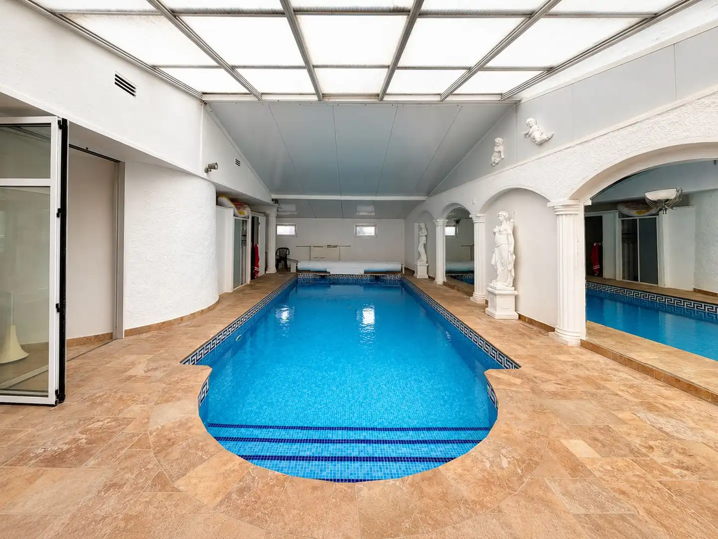 House with terrace for sale in Carrer Requesens 167, imagen 4