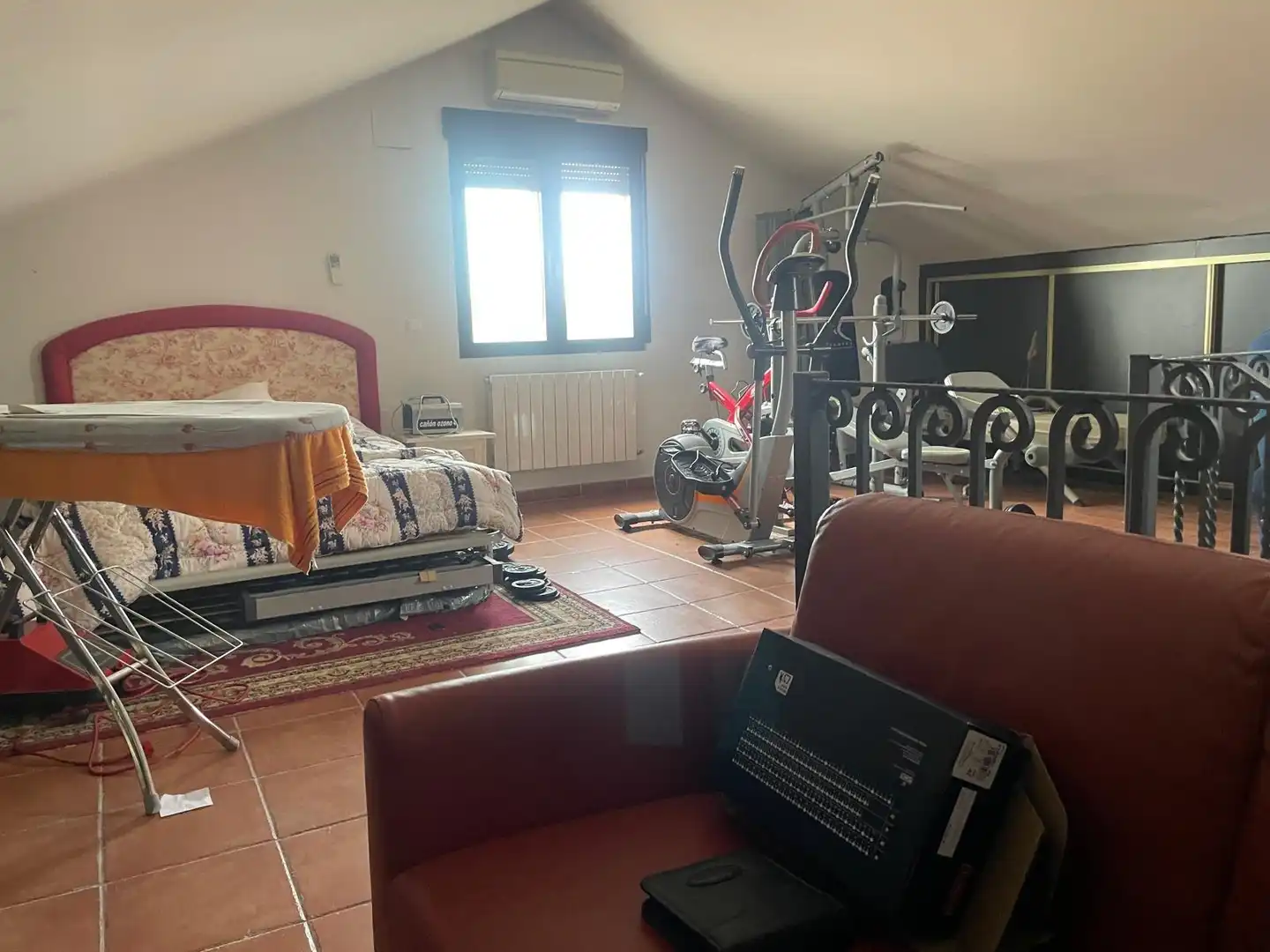 Casa adosada en venta en Hontanares de Eresma