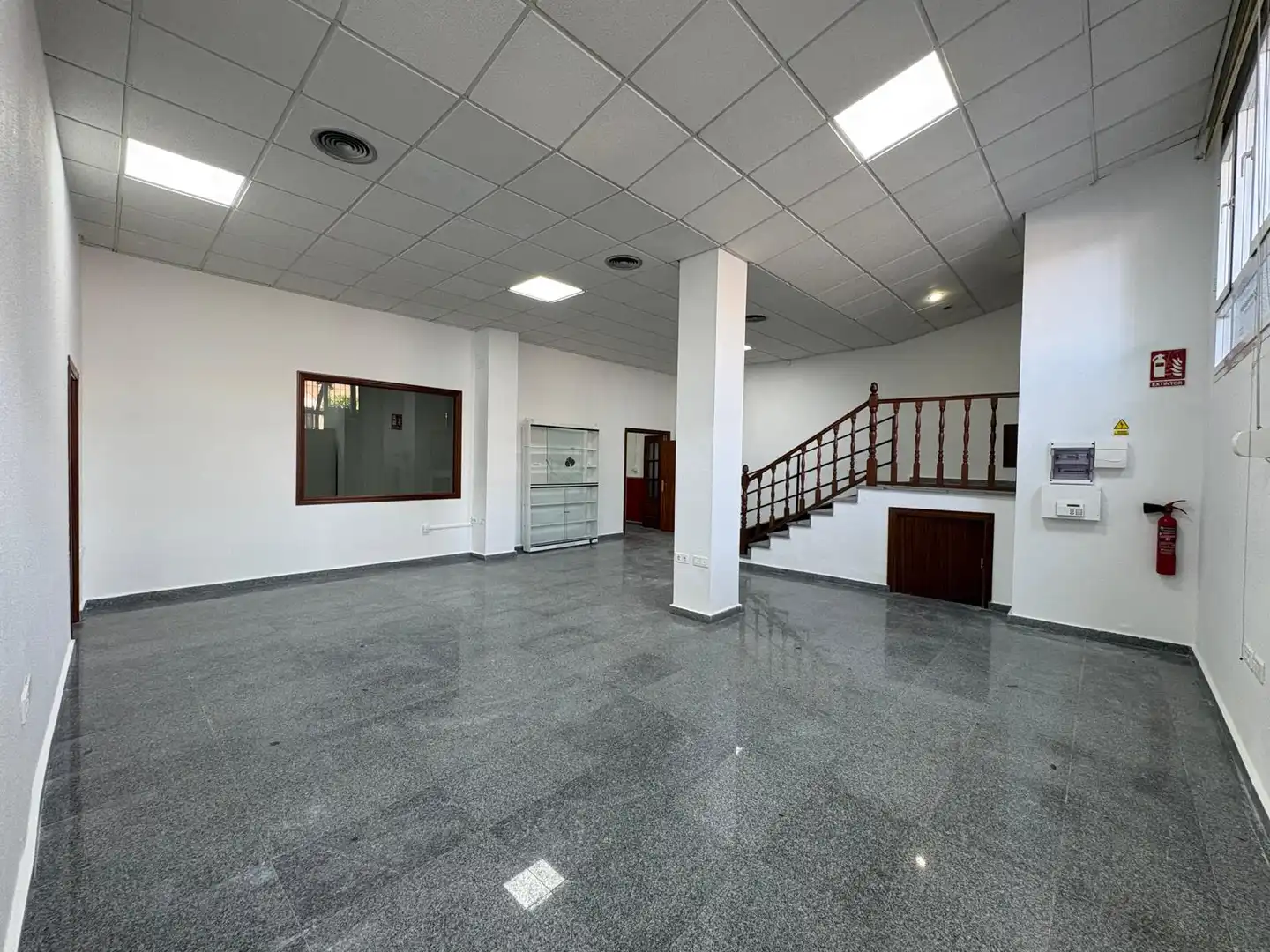 Local de lloguer en Mérida amb Aire condicionat