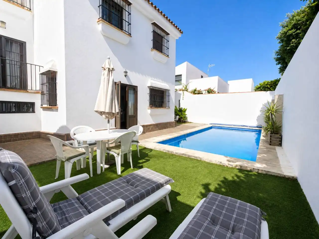 Wohnung mit Pool zum Verkauf in Núcleo urbano, imagen 2