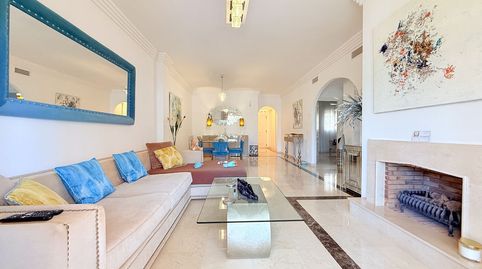 Foto 2 de Piso en venta en Avenida de Julio Iglesias, S/n, Puerto Banús, Marbella