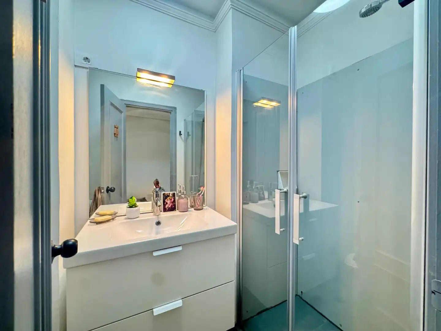 Baño de Piso en venta en Vigo  con Calefacción, Parquet y Trastero