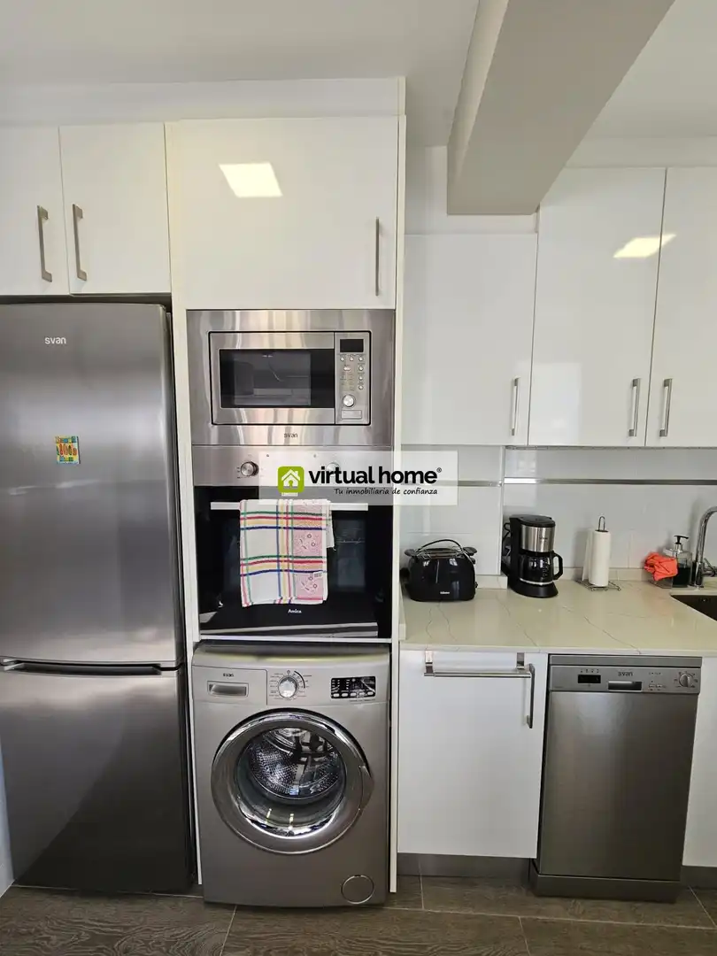 Küche von Wohnung zum Verkauf in Benidorm mit Klimaanlage, Terrasse und Möbliert