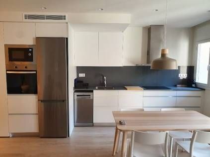Cuina de Apartament de lloguer en  Barcelona Capital amb Aire condicionat i Calefacció
