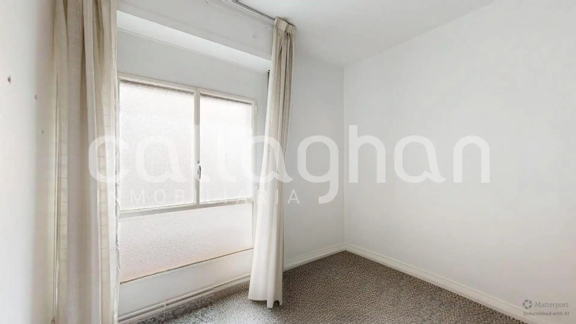 Habitación de Piso en venta en Catarroja con Calefacción y Balcón