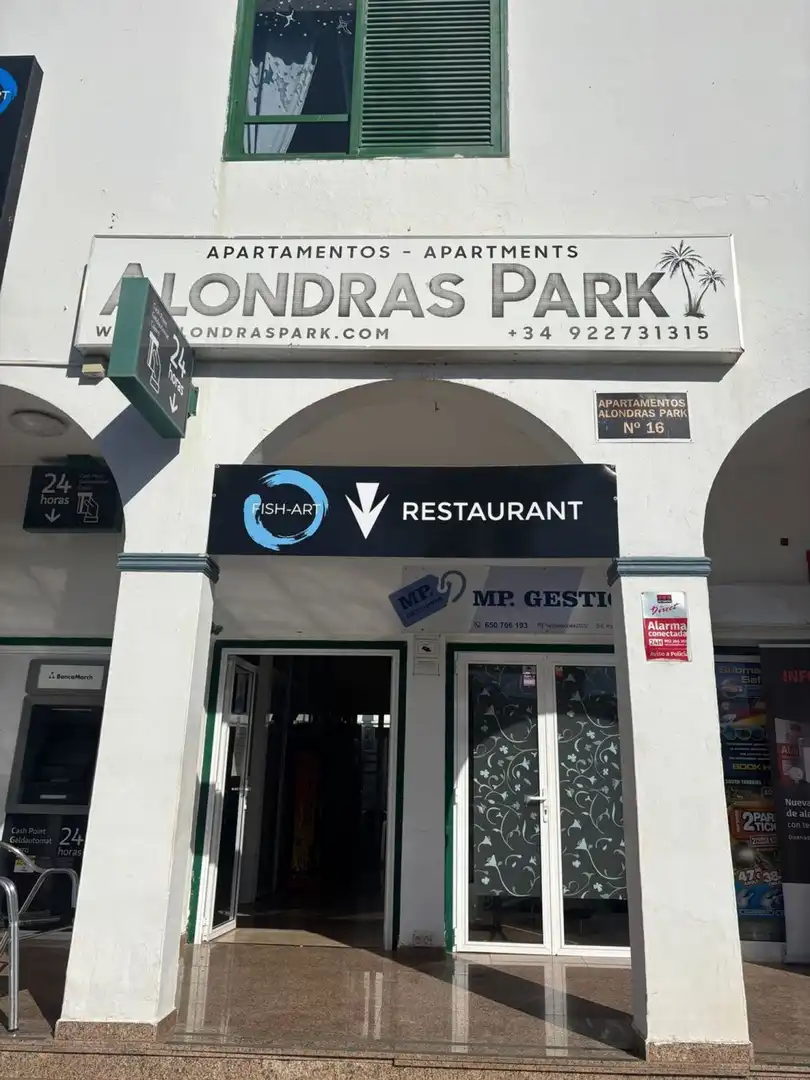 Local comercial de lloguer a Calle Minerva 0