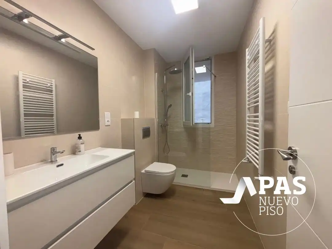 Baño de Piso de alquiler en Santander con Calefacción