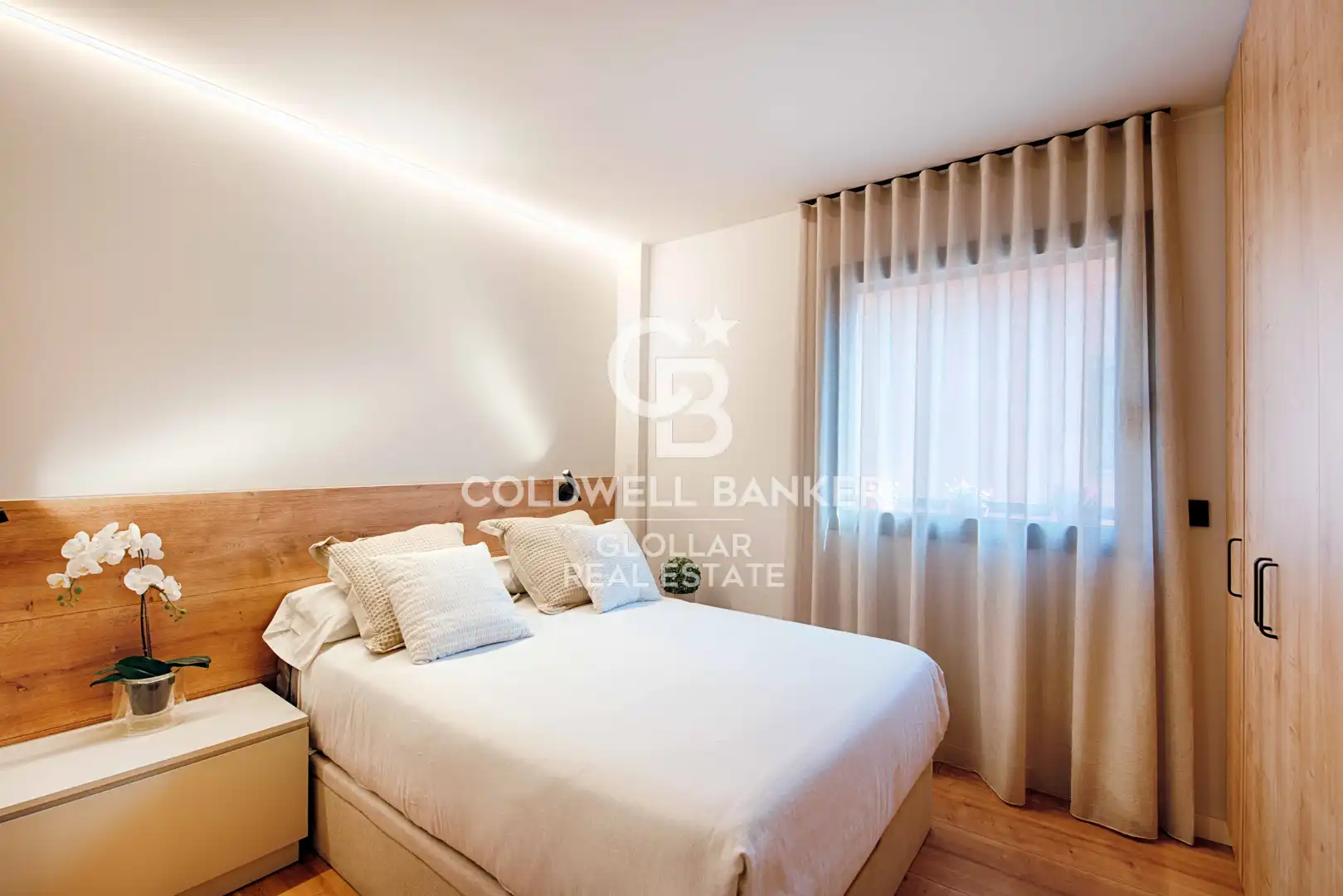 Bedroom of Apartments for sale in Puigcerdà  with Heating, Parquet flooring and Storage room