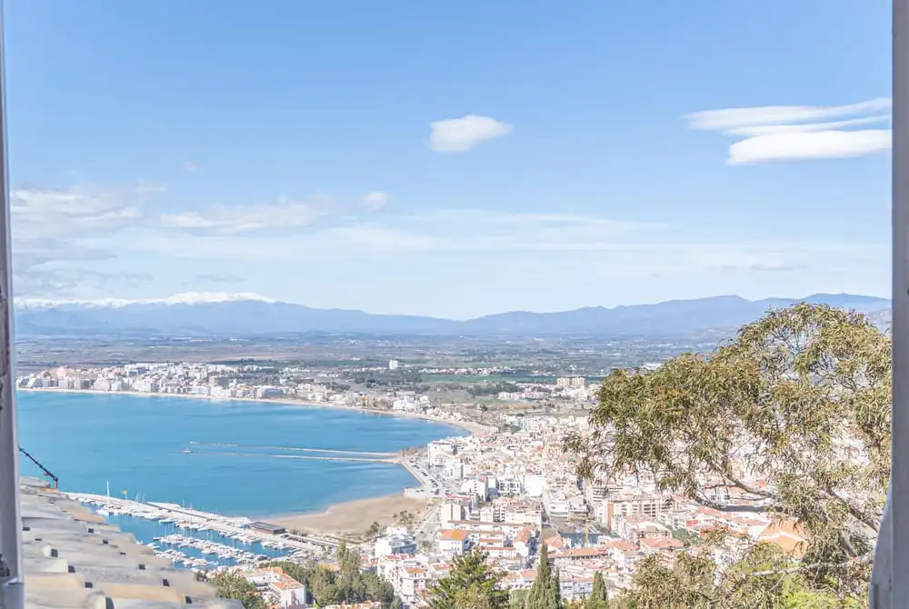 Vista exterior de Casa o xalet en venda en Roses amb Calefacció, Jardí privat i Terrassa