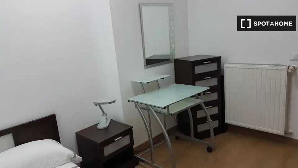Room in PAU de Carabanchel
