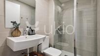 Bathroom of Apartment to rent in  Barcelona Capital  with Air Conditioner and Balcony