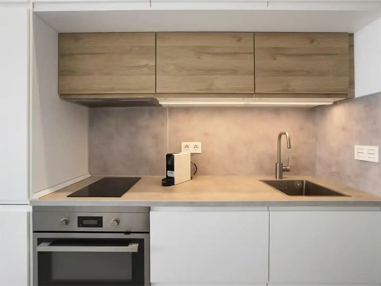 Kitchen of Study for rent in Torremolinos  with Air Conditioner, Swimming Pool and Balcony