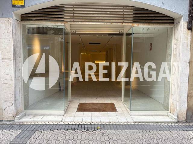 Local comercial en Alquiler en Área Romántica
