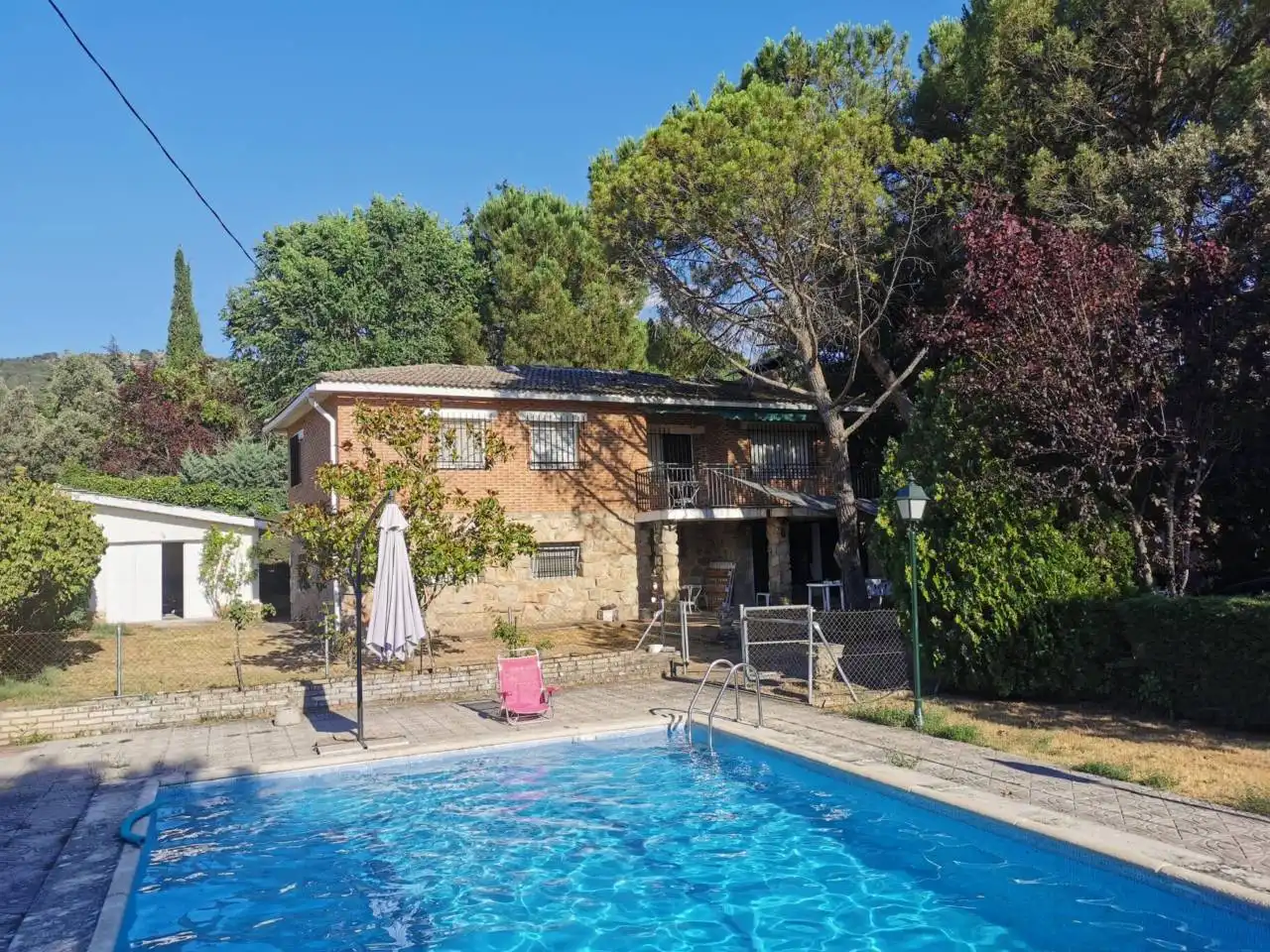 Piscina de Casa o xalet en venda en Moralzarzal amb Calefacció, Jardí privat i Terrassa