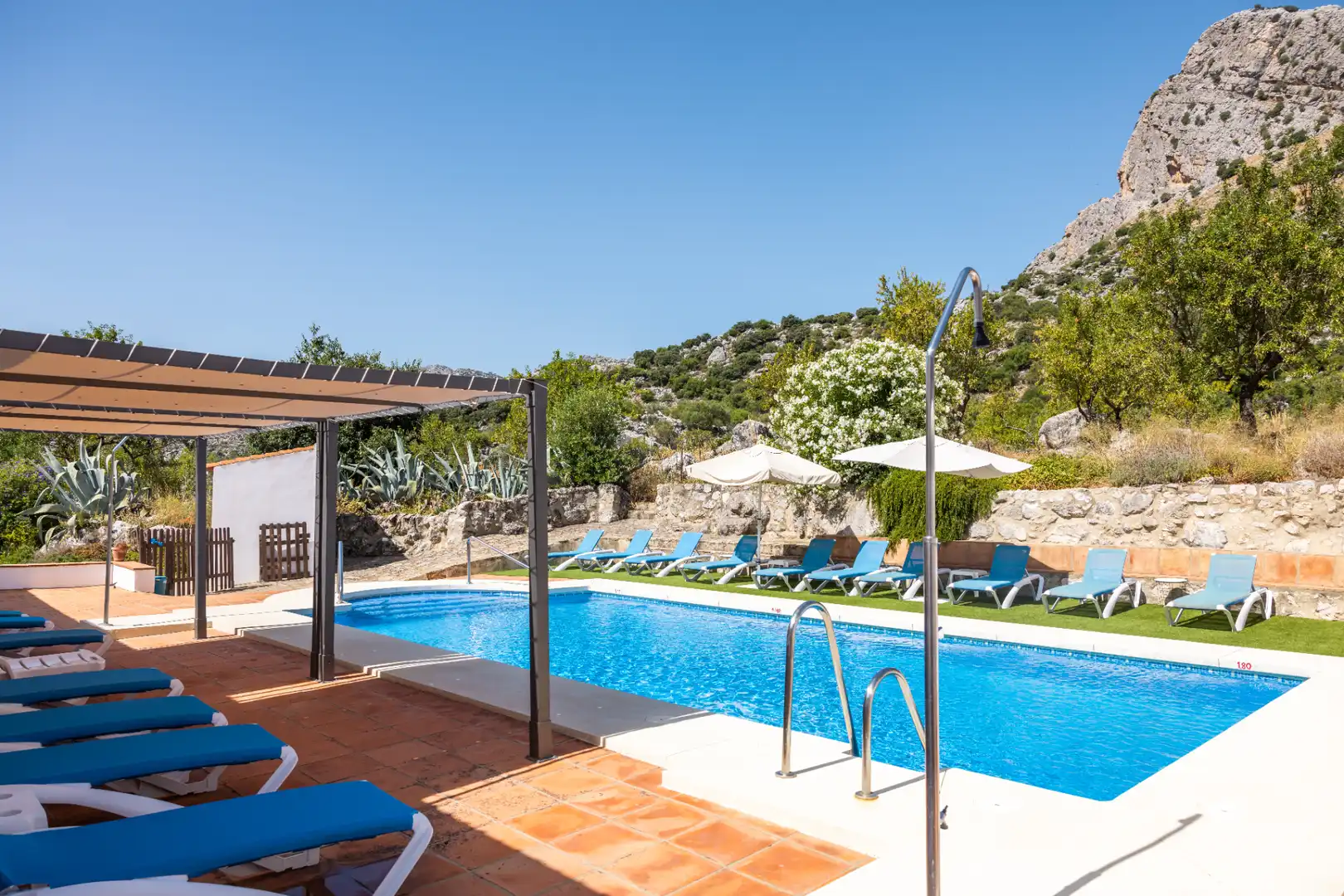 Piscina de Finca rústica en venta en Montejaque con Aire acondicionado, Jardín privado y Terraza