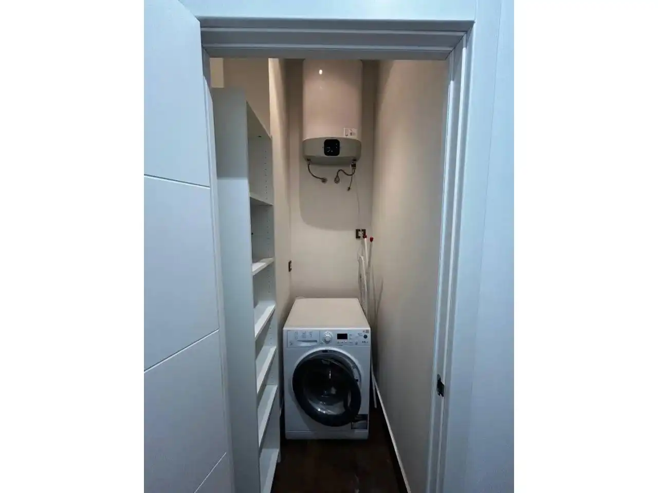 Study for sale in L'Hospitalet de Llobregat  with Air Conditioner, Heating and Parquet flooring