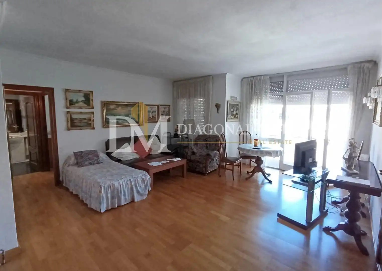 Wohnzimmer von Wohnung zum Verkauf in Barcelona mit Heizung, Abstellraum und Balkon