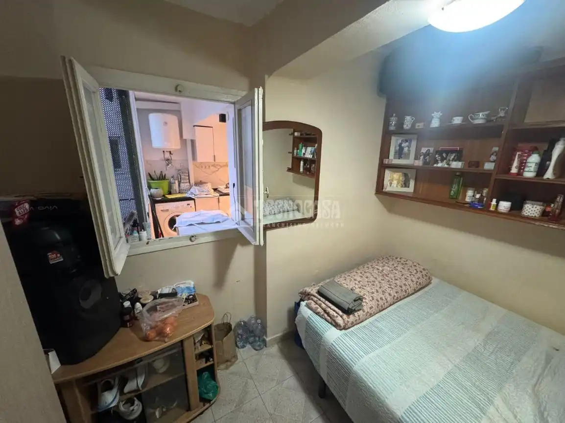 Habitación de Piso en venta en Valencia con Calefacción, Amueblado y Balcón