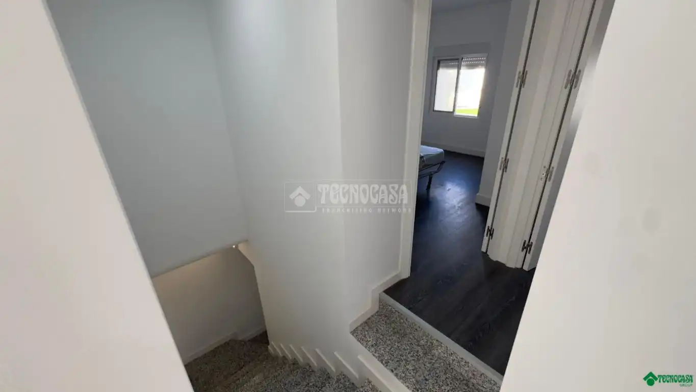 Casa adosada en venta en Villarrubio con Calefacción, Amueblado y Alarma